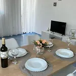 Ema * Sali