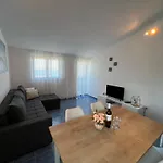 Ema Apartman Sali