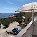 Ema Apartman Sali