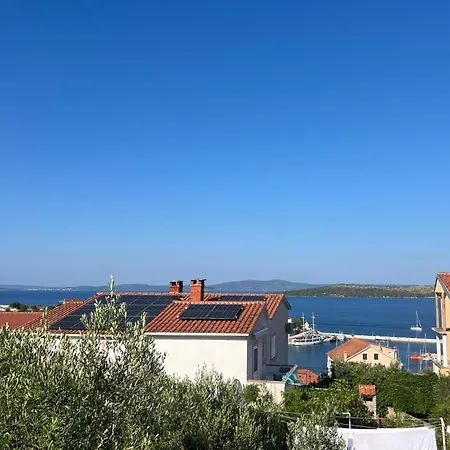 Ema Apartman *