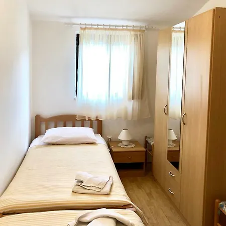 Ema Apartman Sali